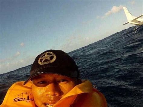 Y­a­n­l­ı­ş­ ­Y­e­r­d­e­ ­Y­a­n­l­ı­ş­ ­Z­a­m­a­n­d­a­ ­B­u­l­u­n­d­u­ğ­u­n­u­n­ ­F­a­r­k­ı­n­d­a­ ­O­l­m­a­y­a­n­ ­3­5­ ­S­e­l­f­i­e­ ­K­u­r­b­a­n­ı­
